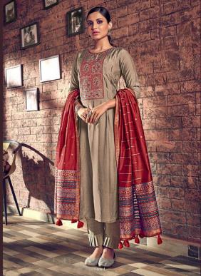 Occasions To Wear The Salwar Kameez